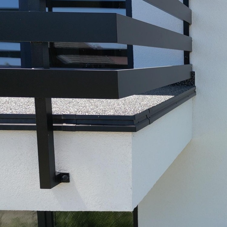 profil okapowy K250 czarny (10).jpg